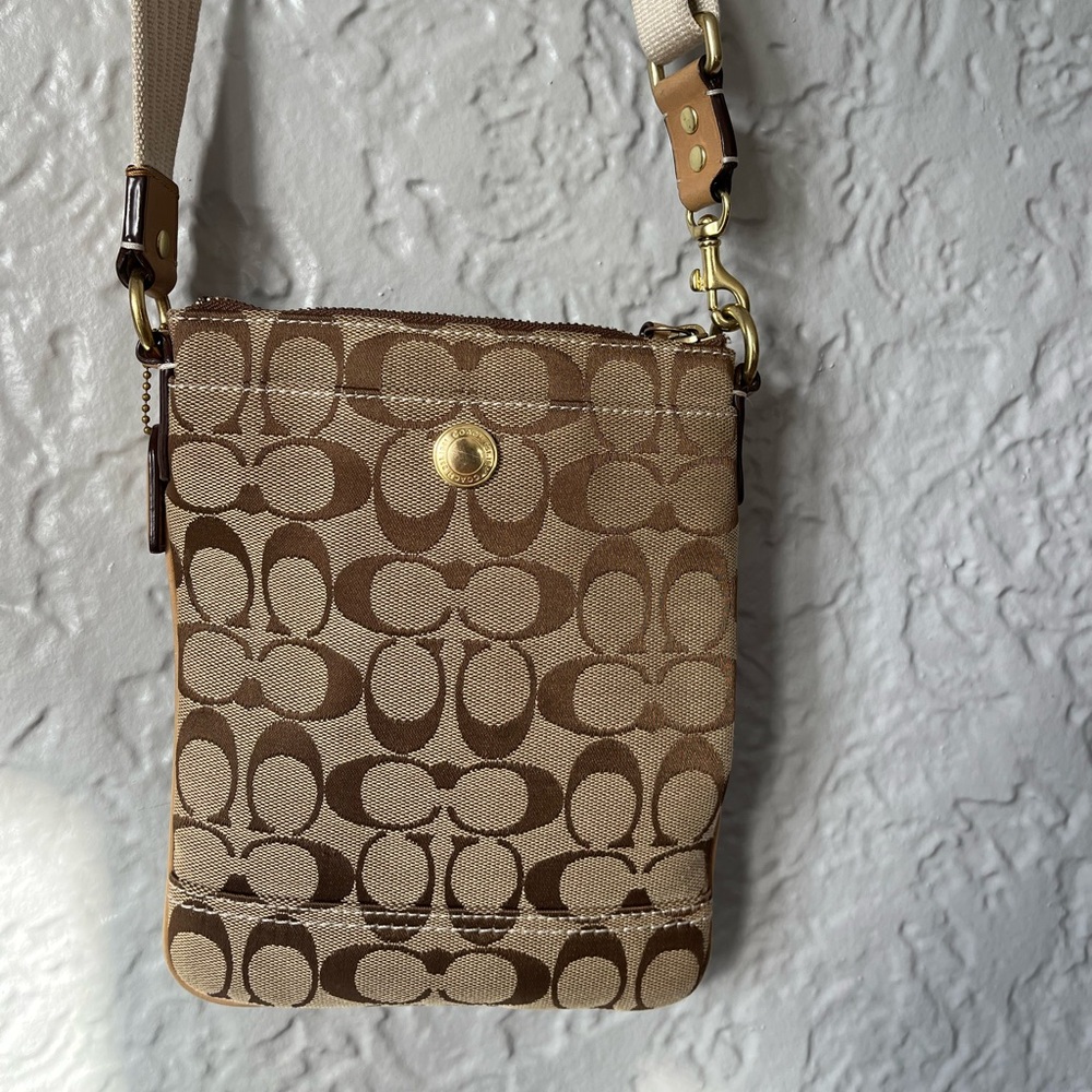 Coach crossbody strap shoulder bag #10250